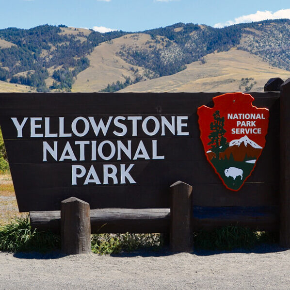 Yellowstone National Park Sign